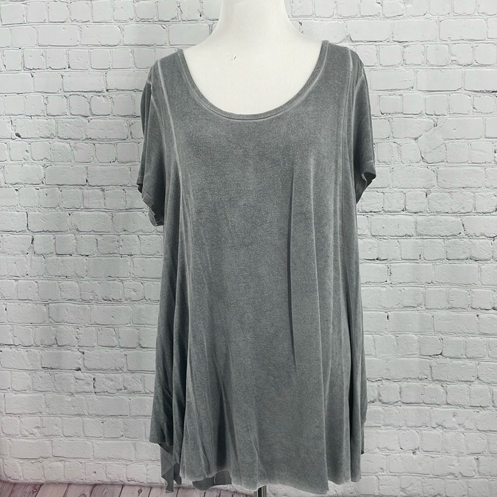 Soft and Sexy American Eagle Outfitters 95% Viscose Grey Pre-loved Basic Tee